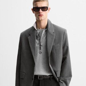 Zara Essentials Men's Elegant Gray Unrestricted Blazer/Lightly Padded Shoulders
